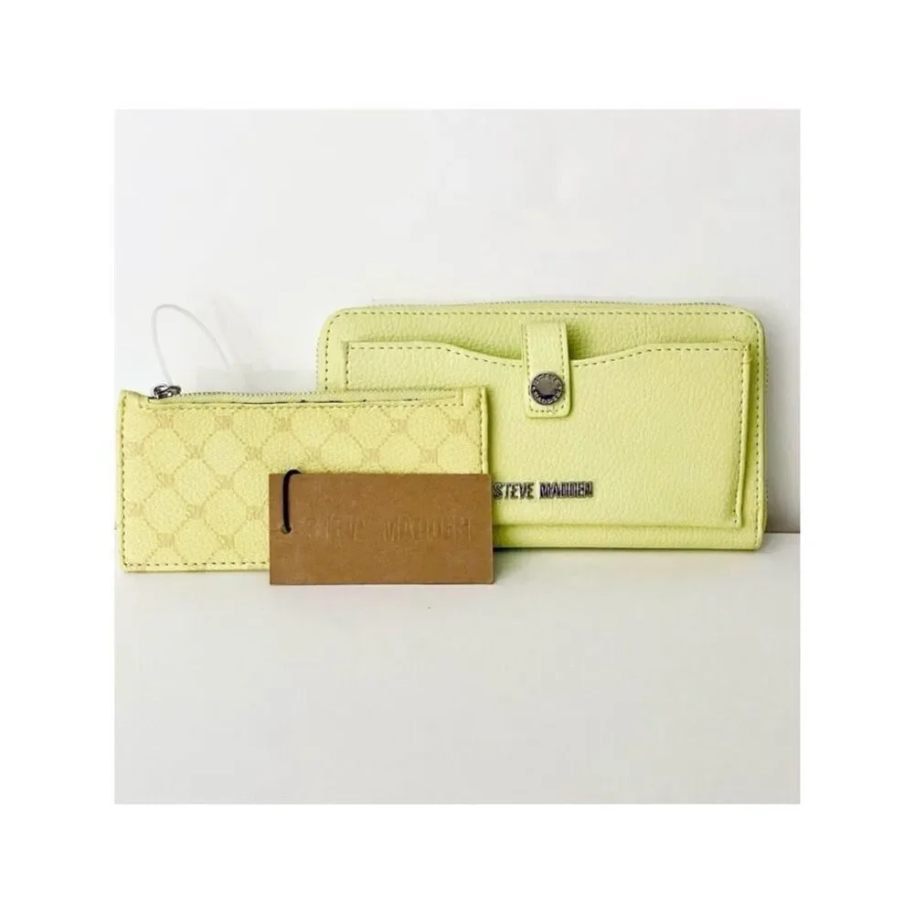 NWT Steve Madden Gorgeous BTOMMASO Lemon Green 2 Piece Wallet many compartments!